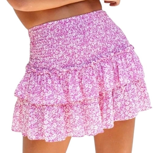 Othelie utanför skirt